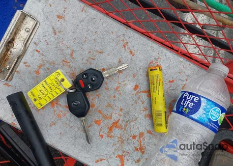 2014 Subaru Forester 2.5I Premium z USA, uszkodzony, nr VIN JF2SJACC3EG448489